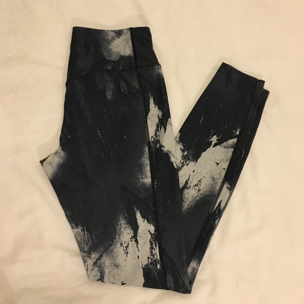 Nike Legendary Dri Fit Marbled Leggings